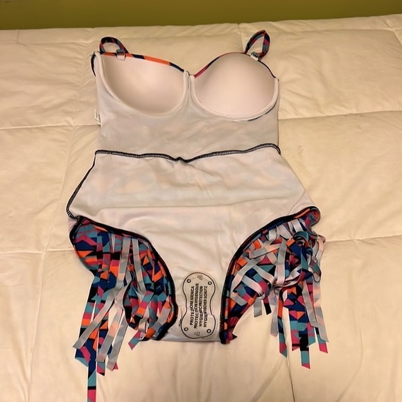 Colorful Swim suit - Picture 5 of 5